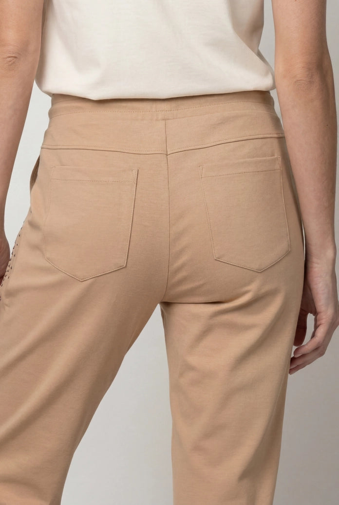 PANTALÓN CON PEDRERÍA - MONARI