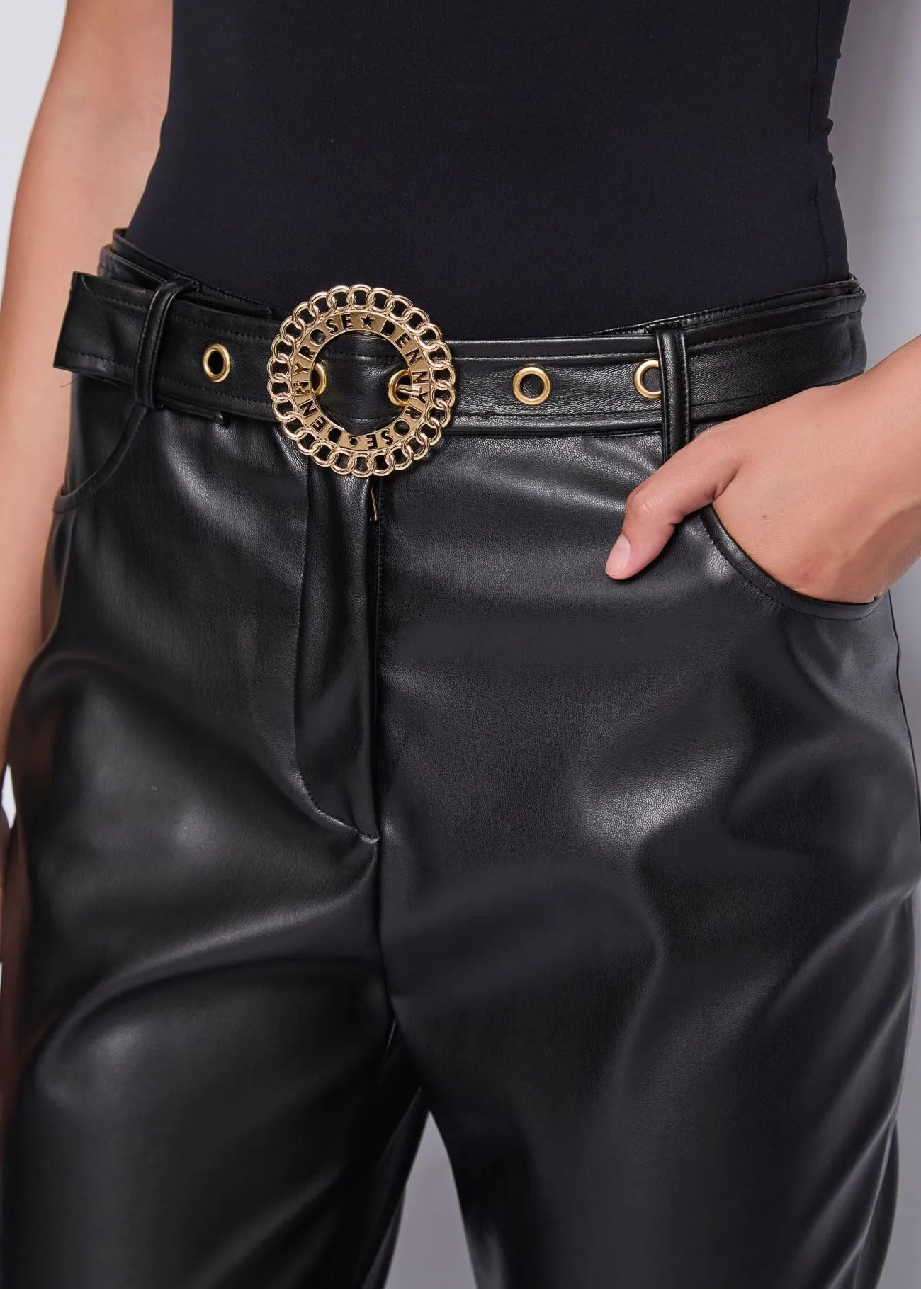 PANTALÓN ECOPIEL CINTURÓN - DENNY ROSE