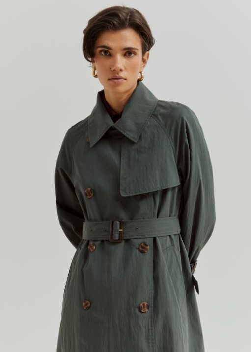 GABARDINA EVASÉ - LION OF PORCHES