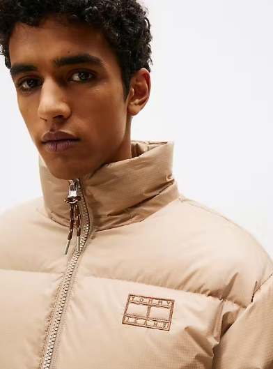 CHAQUETA ACOLCHADA PLUMÓN - TOMMY JEANS