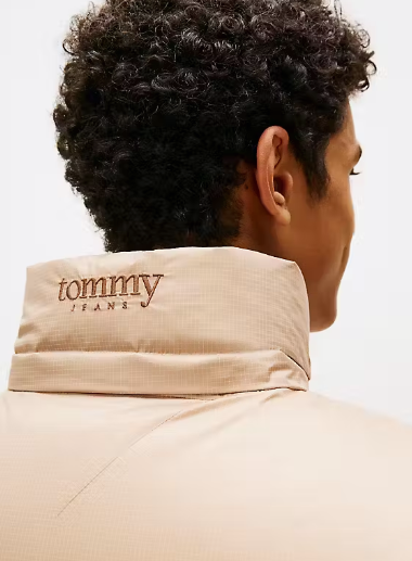 CHAQUETA ACOLCHADA PLUMÓN - TOMMY JEANS