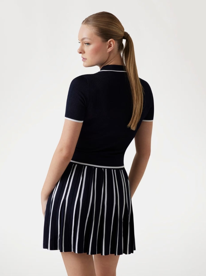 POLO CONTRASTE LETRAS VINTAGE - GUESS