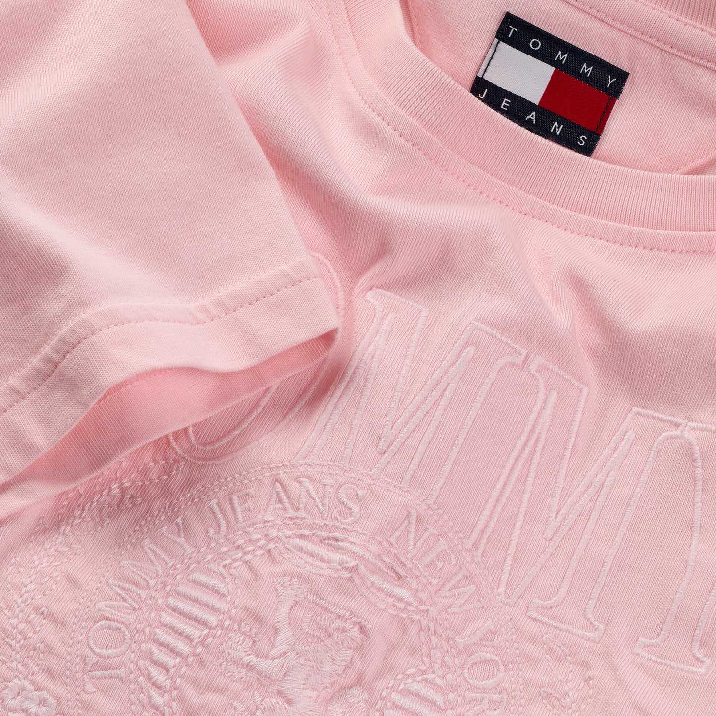 CAMISETA BORDADO GRANDE - TOMMY HILFIGER