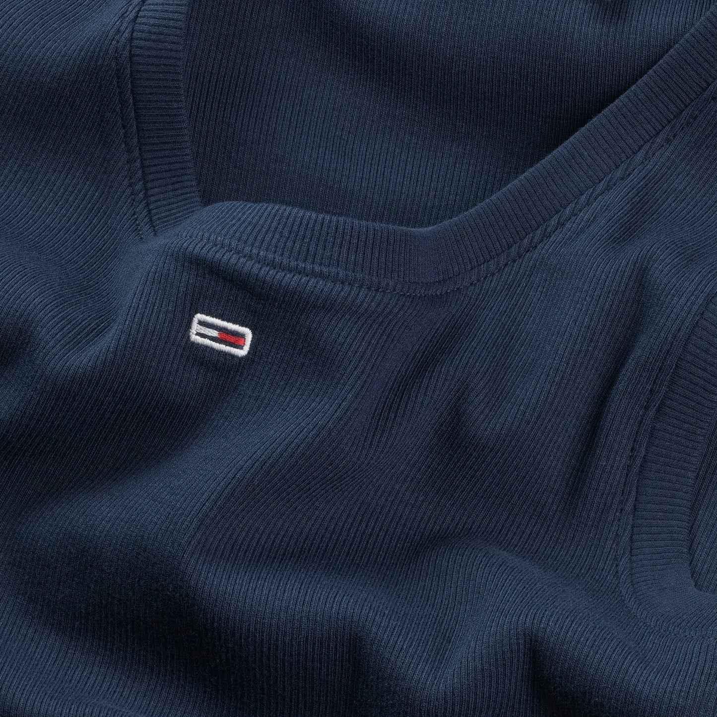 CAMISETA TIRANTES BÁSICA - TOMMY JEANS