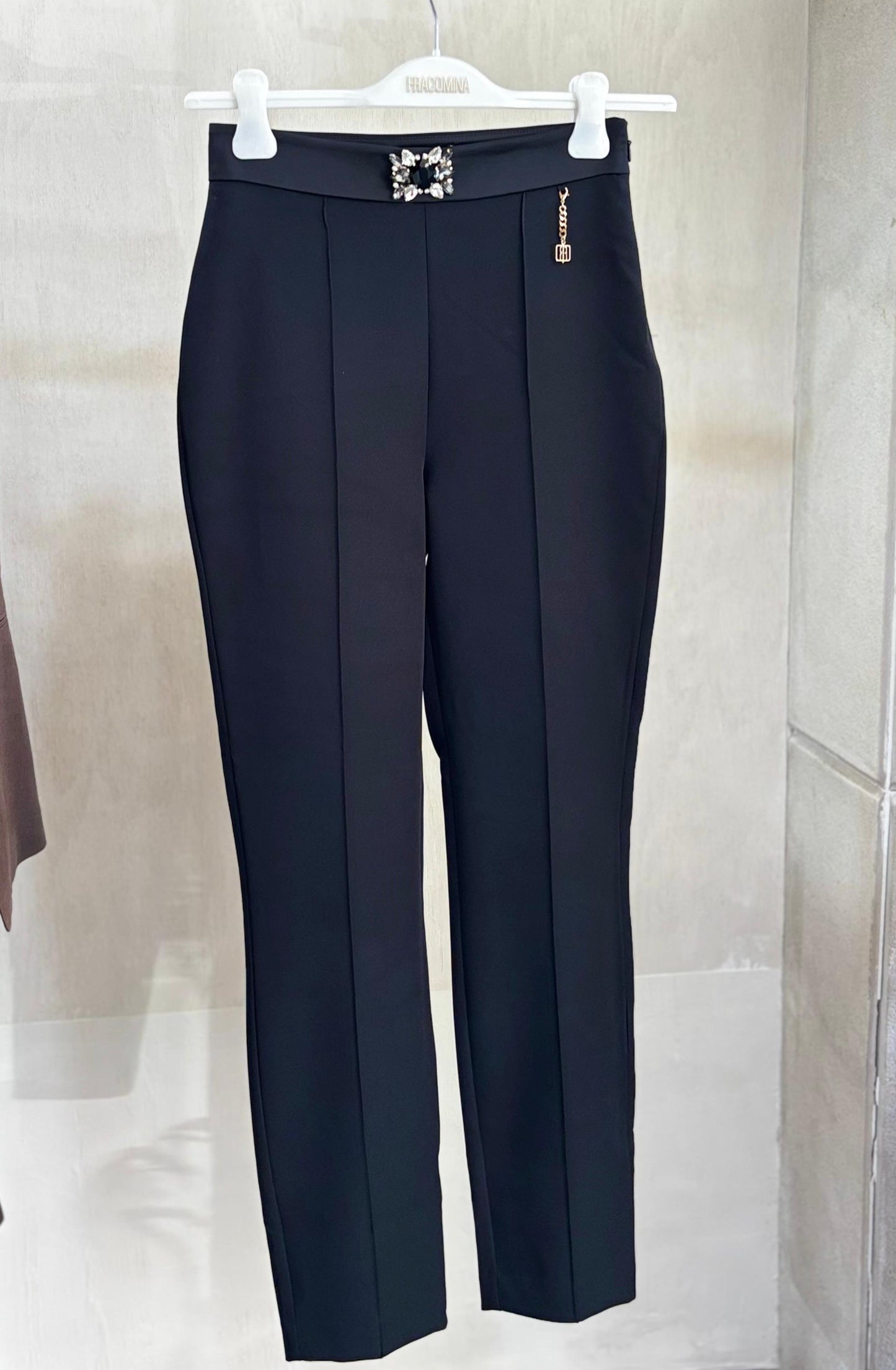 PANTALÓN CINTURA STRASS - FRACOMINA