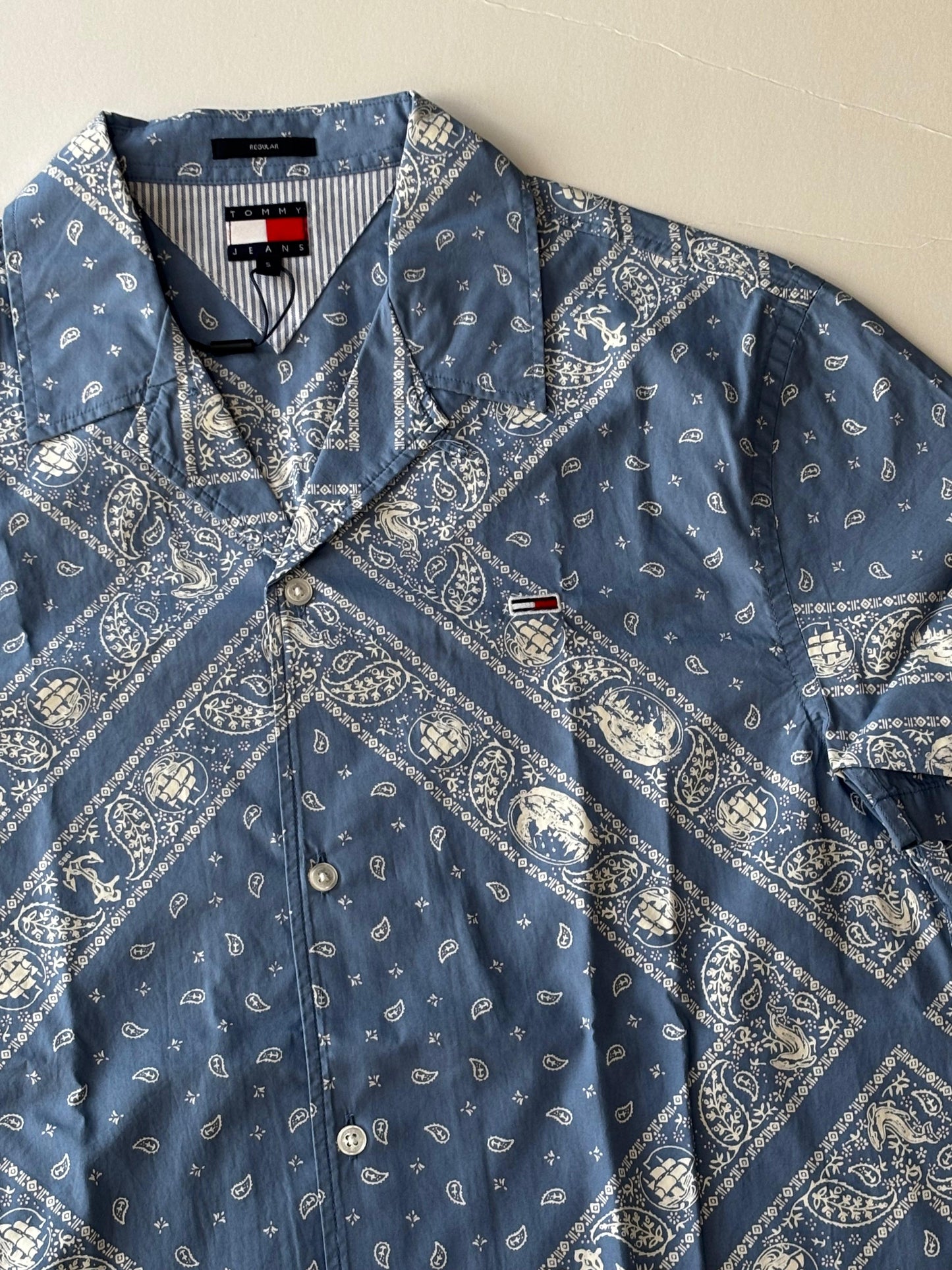CAMISA ESTAMPADA AZUL - TOMMY HILFIGER