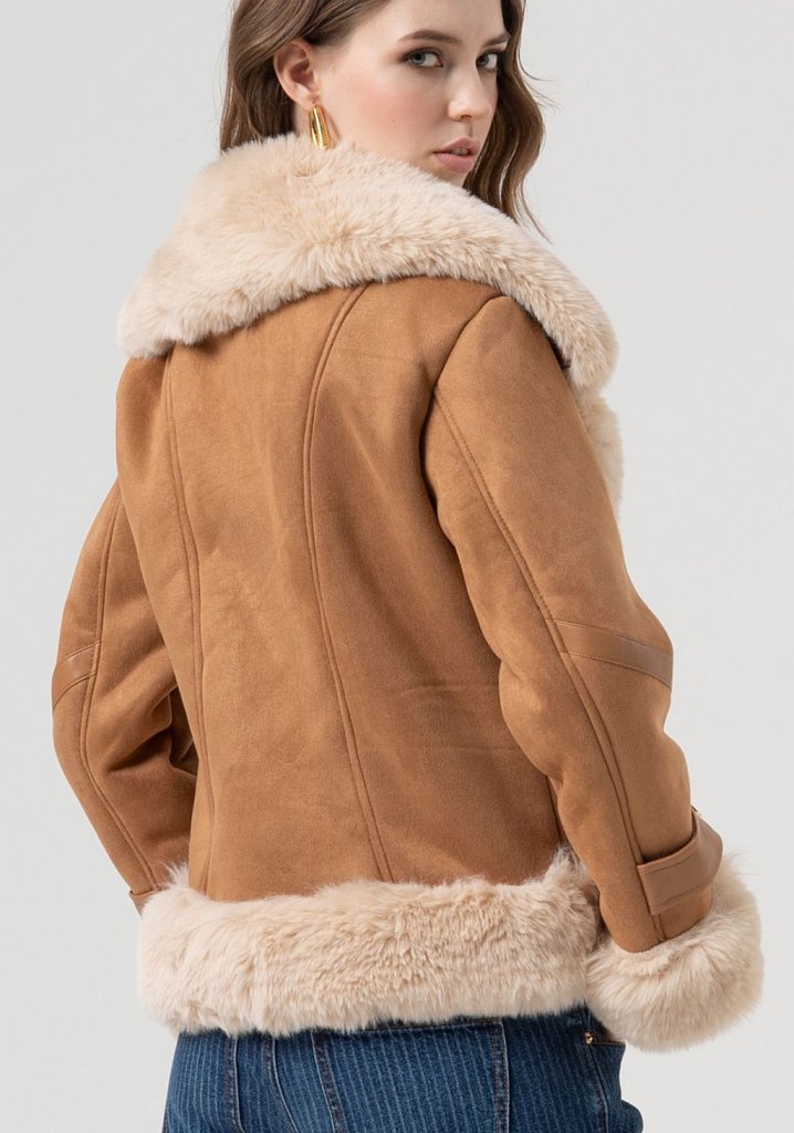 CHAQUETA CORTA CUELLO PELO - FRACOMINA