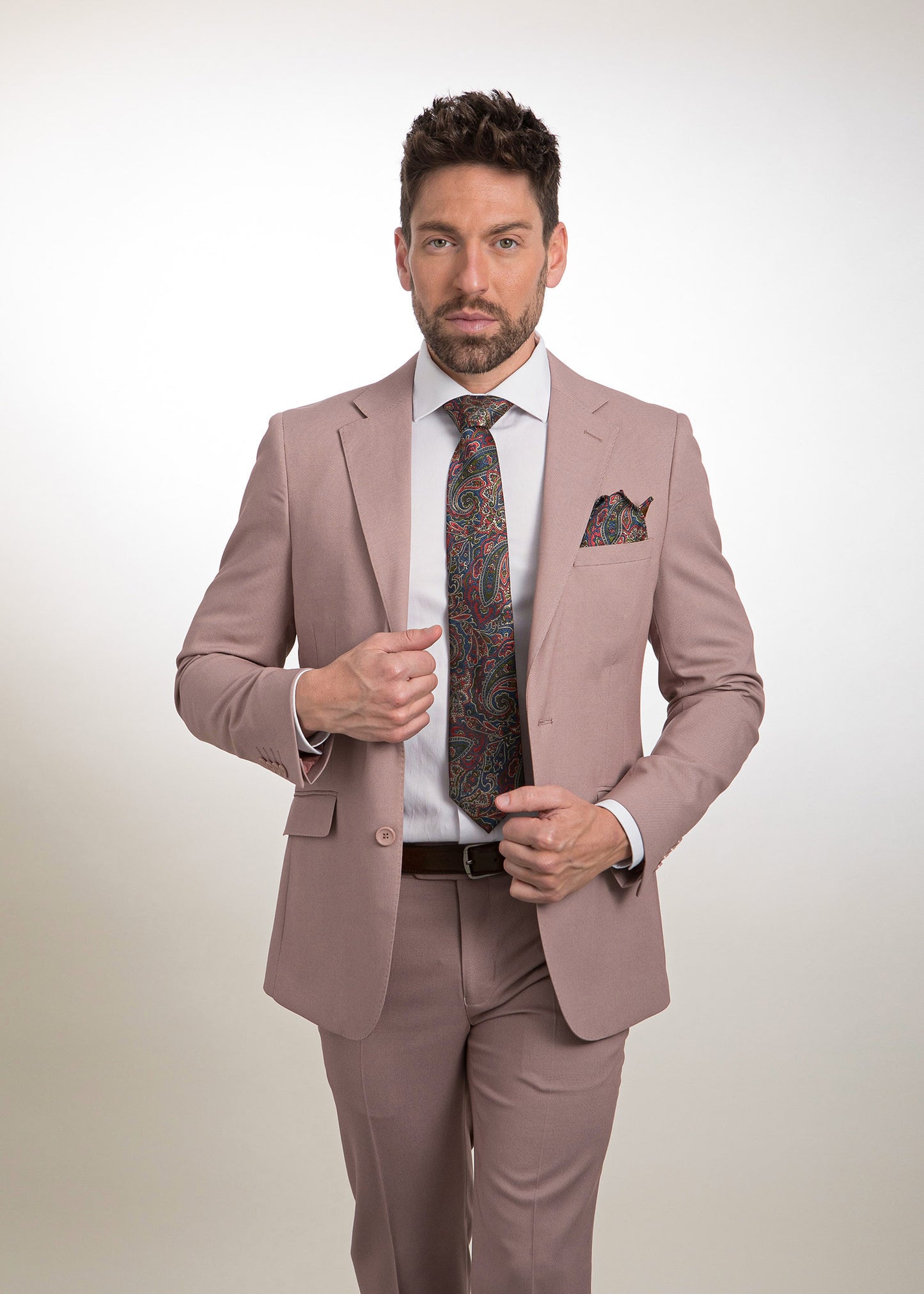 TRAJE ZAR ROSA - LINO CLEMENTE