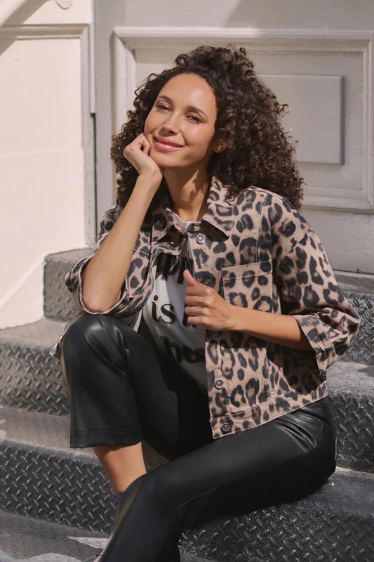 CHAQUETA CORTA ANIMAL PRINT - MONARI