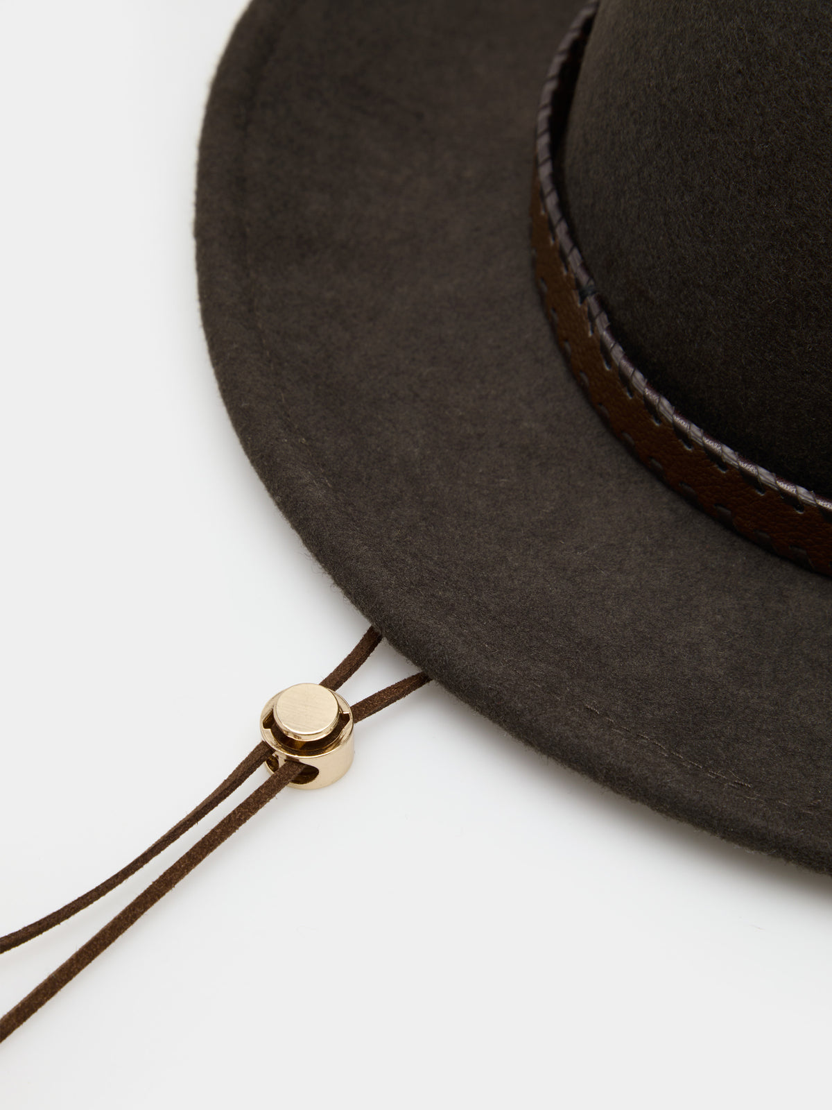 SOMBRERO ANTE - LION OF PORCHE