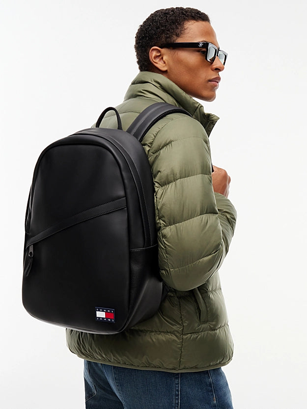 MOCHILA ESSENTIAL - TOMMY JEANS