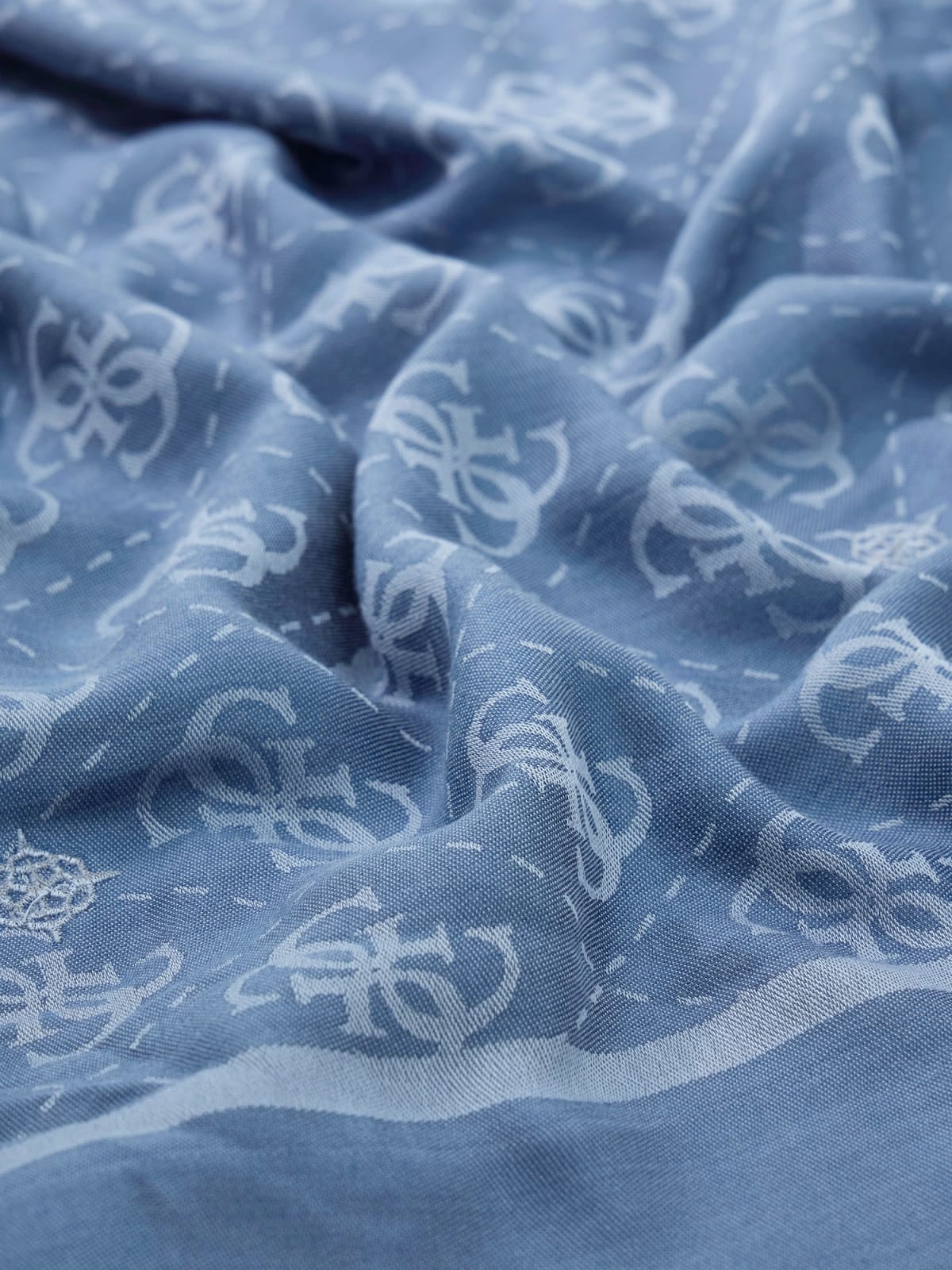PAÑUELO JACQUARD - GUESS
