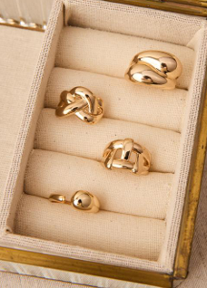 ANILLO RELIEVE DORADO - LATIDO