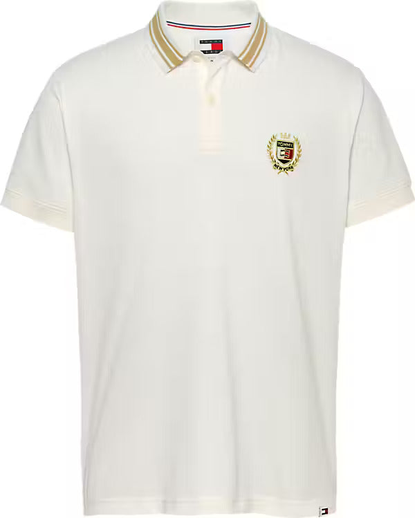 POLO ESCUDO DORADO -TOMMY JEANS