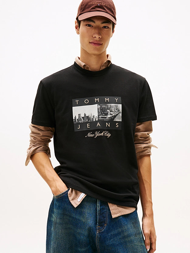 CAMISETA CON ESTAMPADO - TOMMY JEANS