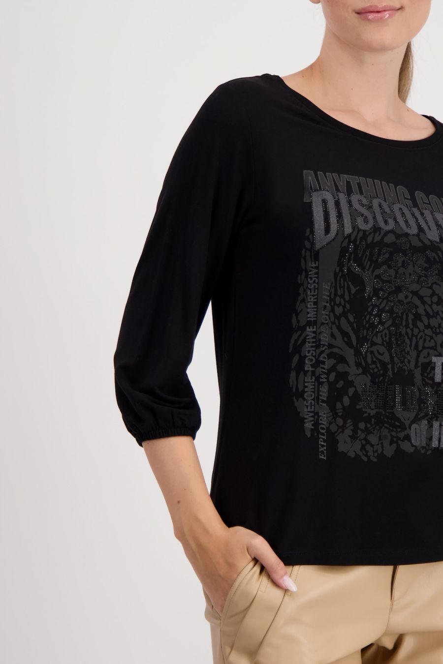 Camiseta leo print negra - Monari