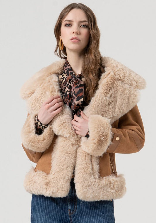 CHAQUETA CORTA CUELLO PELO - FRACOMINA